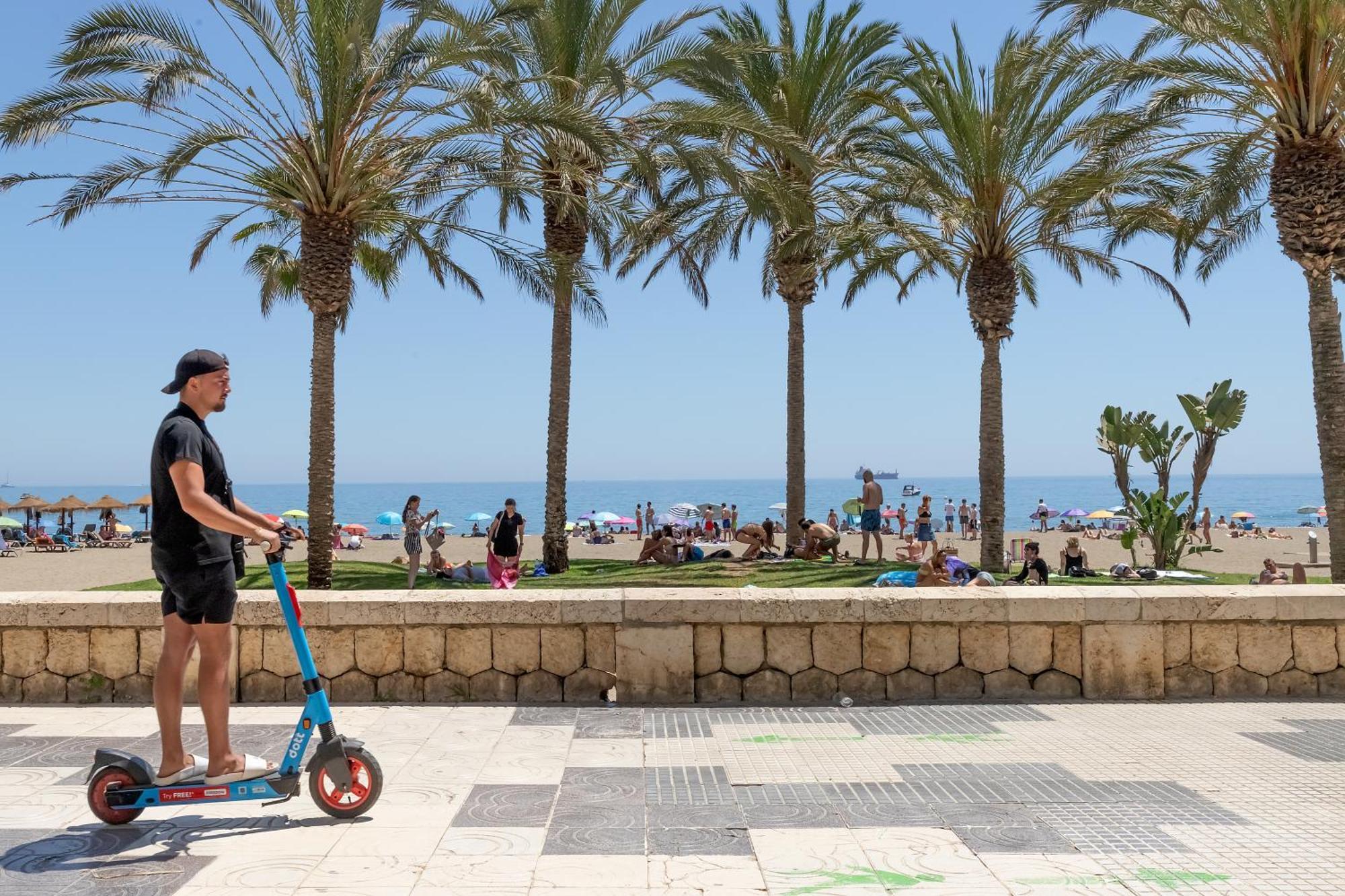 Apartamento BHost - Paseo de La Malagueta Málaga Exterior foto