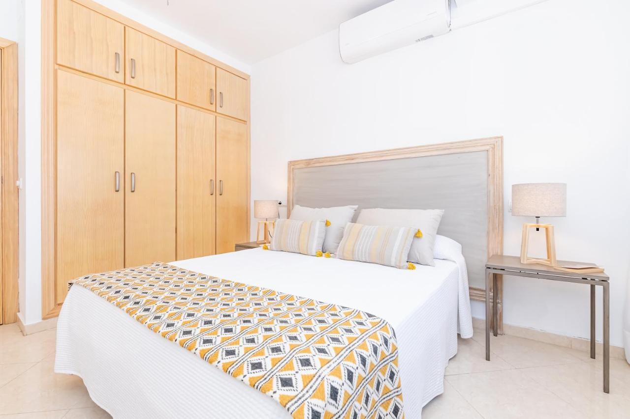 Apartamento BHost - Paseo de La Malagueta Málaga Exterior foto