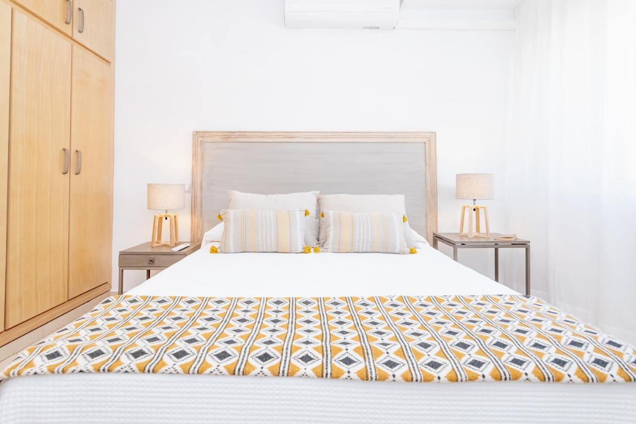 Apartamento BHost - Paseo de La Malagueta Málaga Exterior foto